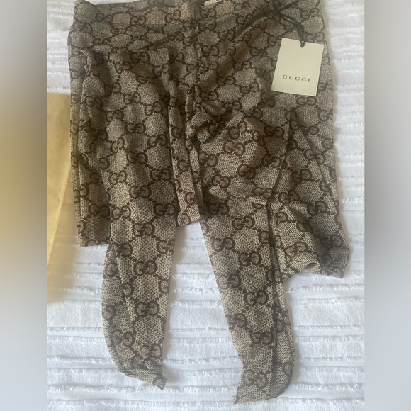 Authentic Gucci Tights - Picture 2 of 4